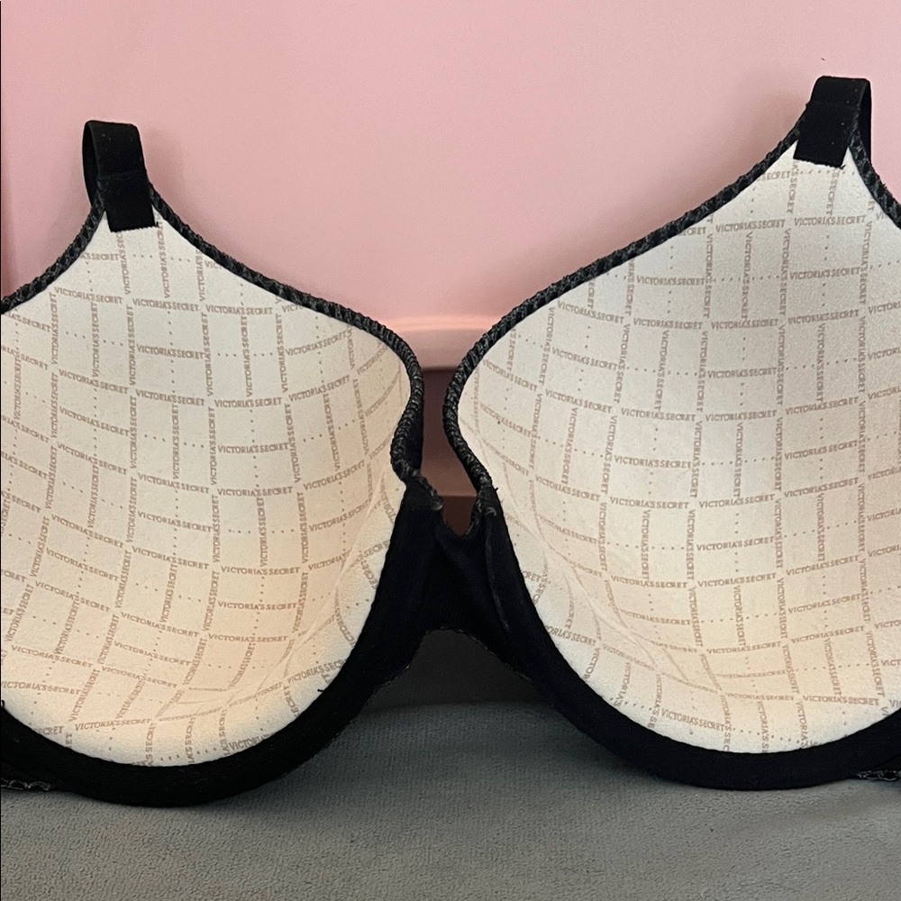 Victoria's Secret Uplift Semi Demi Black Textured Bra 38D